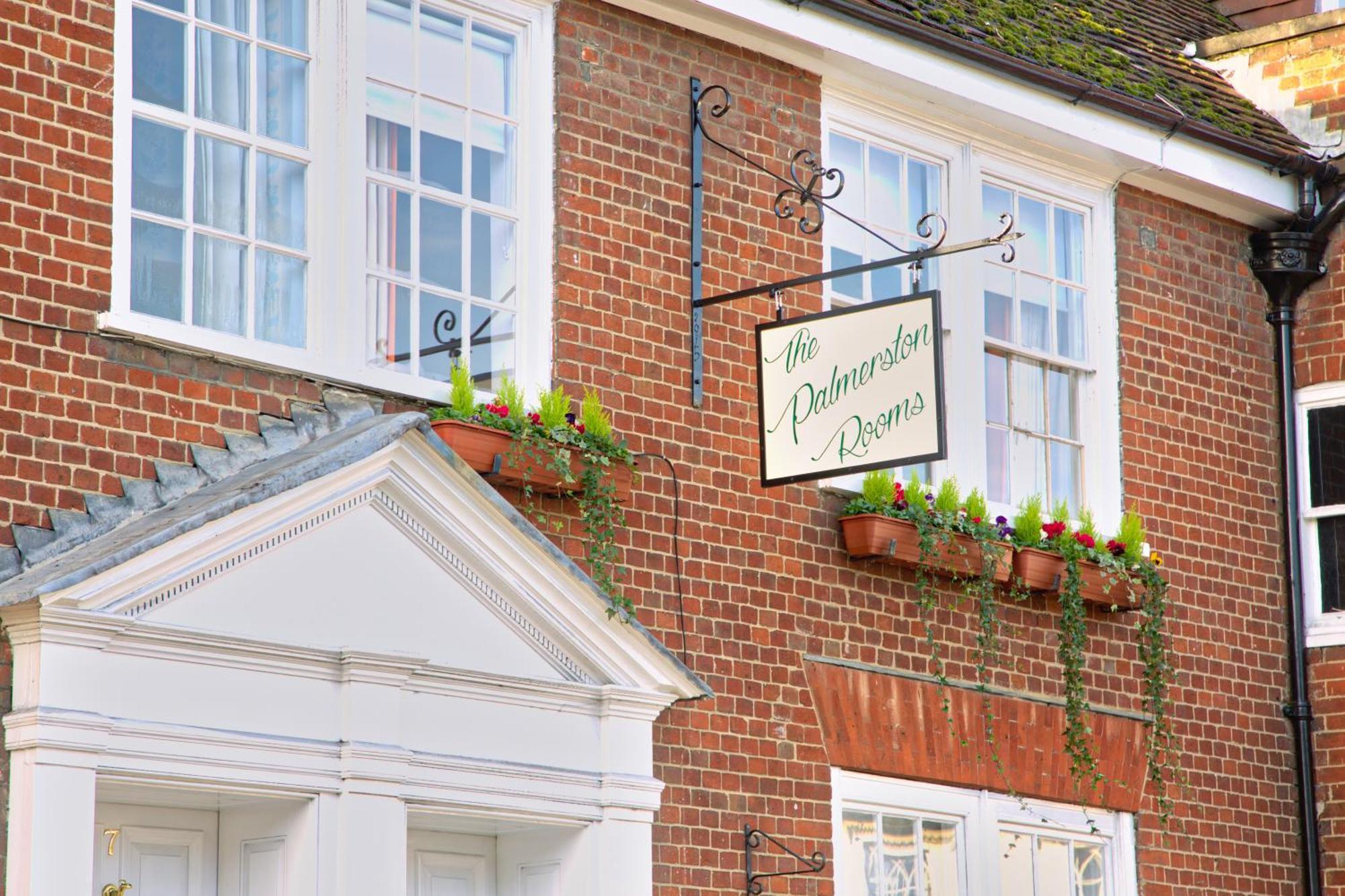 The Palmerston Rooms Romsey Bagian luar foto