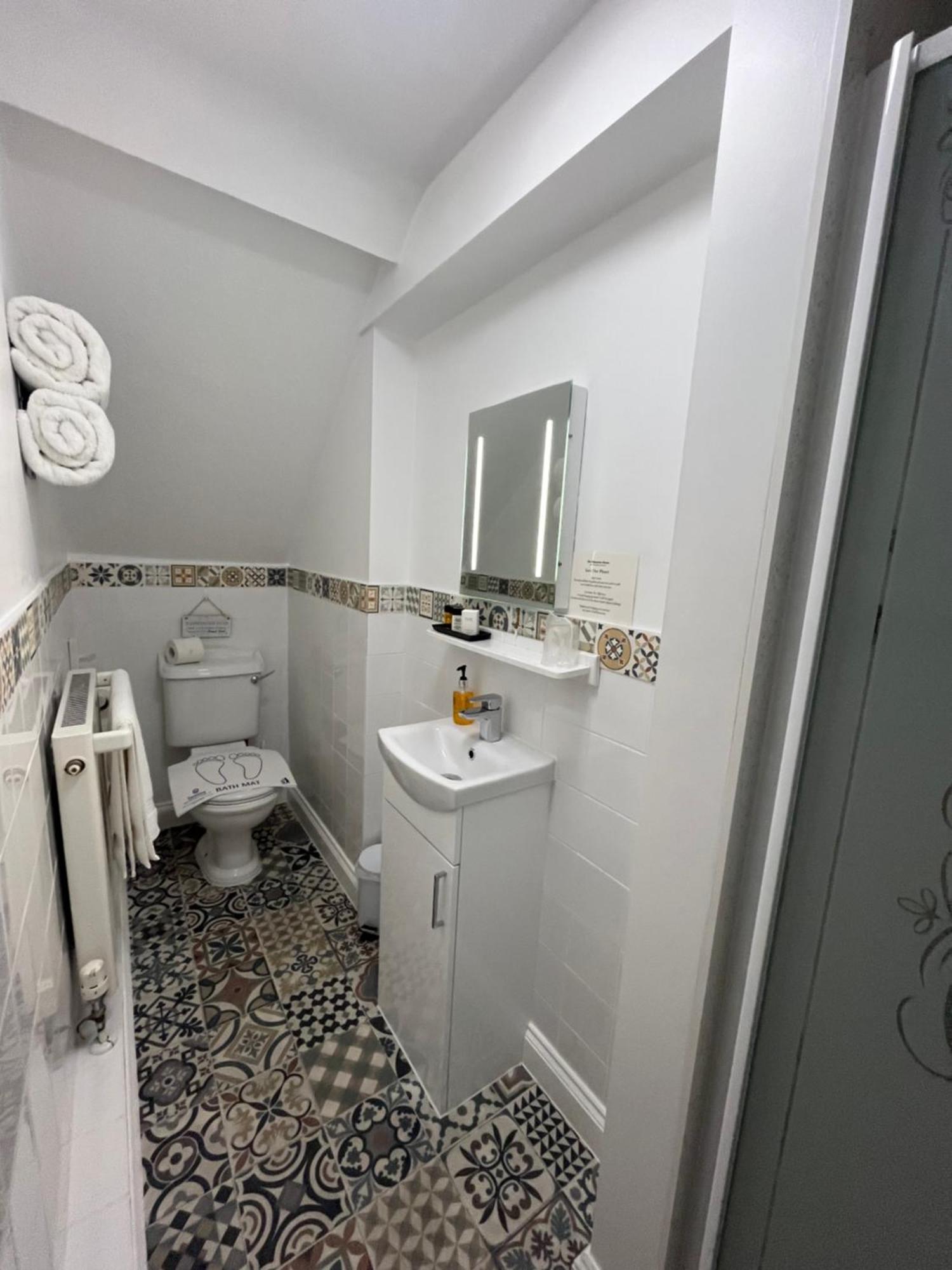 The Palmerston Rooms Romsey Bagian luar foto